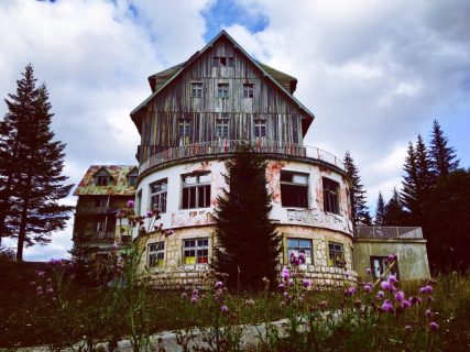 Verlassenes Hotel Black Lake